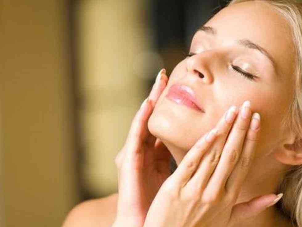  4 meals for youthful wanting pores and skin
