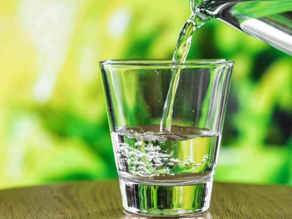  Consuming scorching water: Why you must begin your day with a glass of heat water