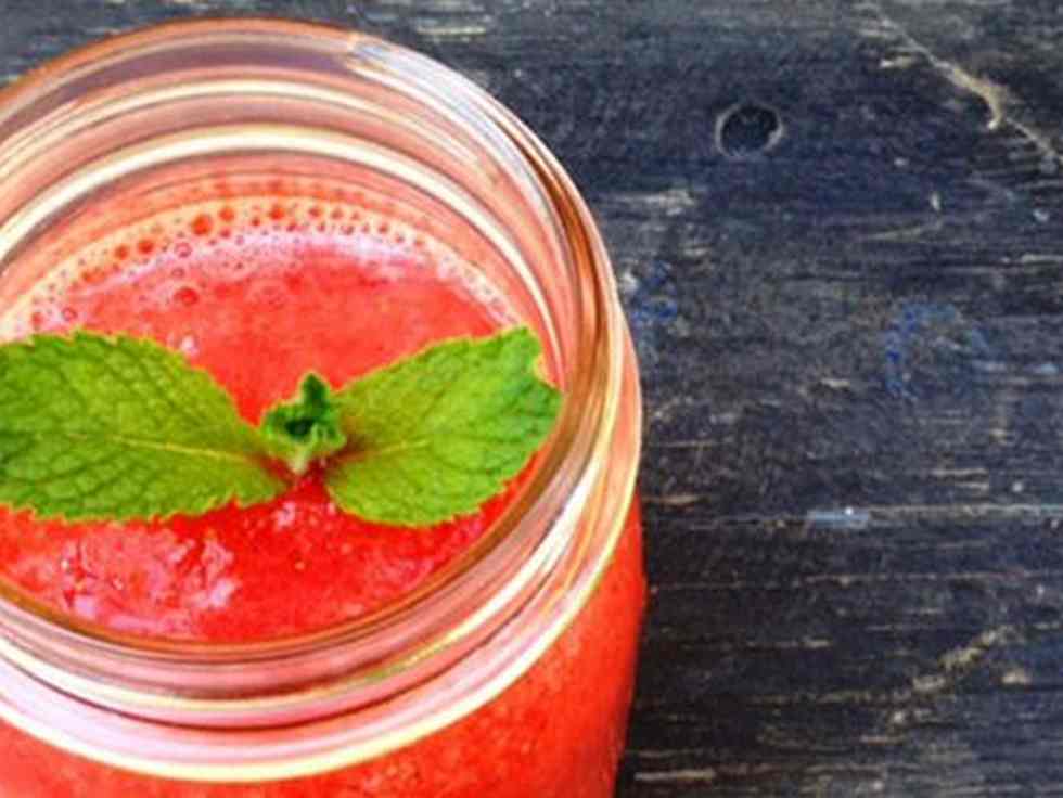 Skip the Free Slurpee and Make This Clear Frozen Drink As an alternative